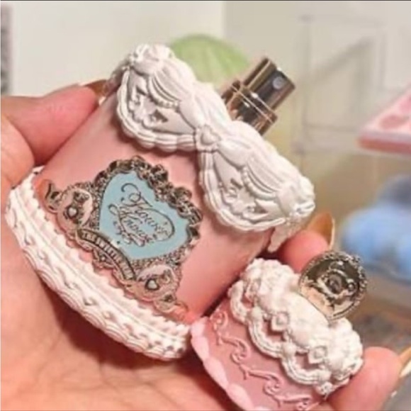 Flower Knows Sweetie Bear Perfume Fragrance in Honey Lemon BNIB - Picture 7 of 11